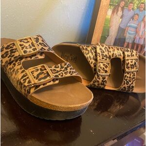 “Hey Girl” Corkys platform sandals | size 9 | cheetah print | worn once